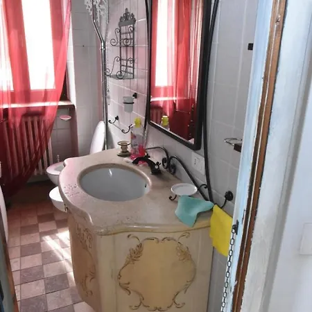 Casa Delle Rondini Апартаменты Читта-ди-Кастелло