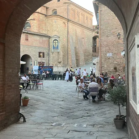 Casa Delle Rondini Casa de Férias *